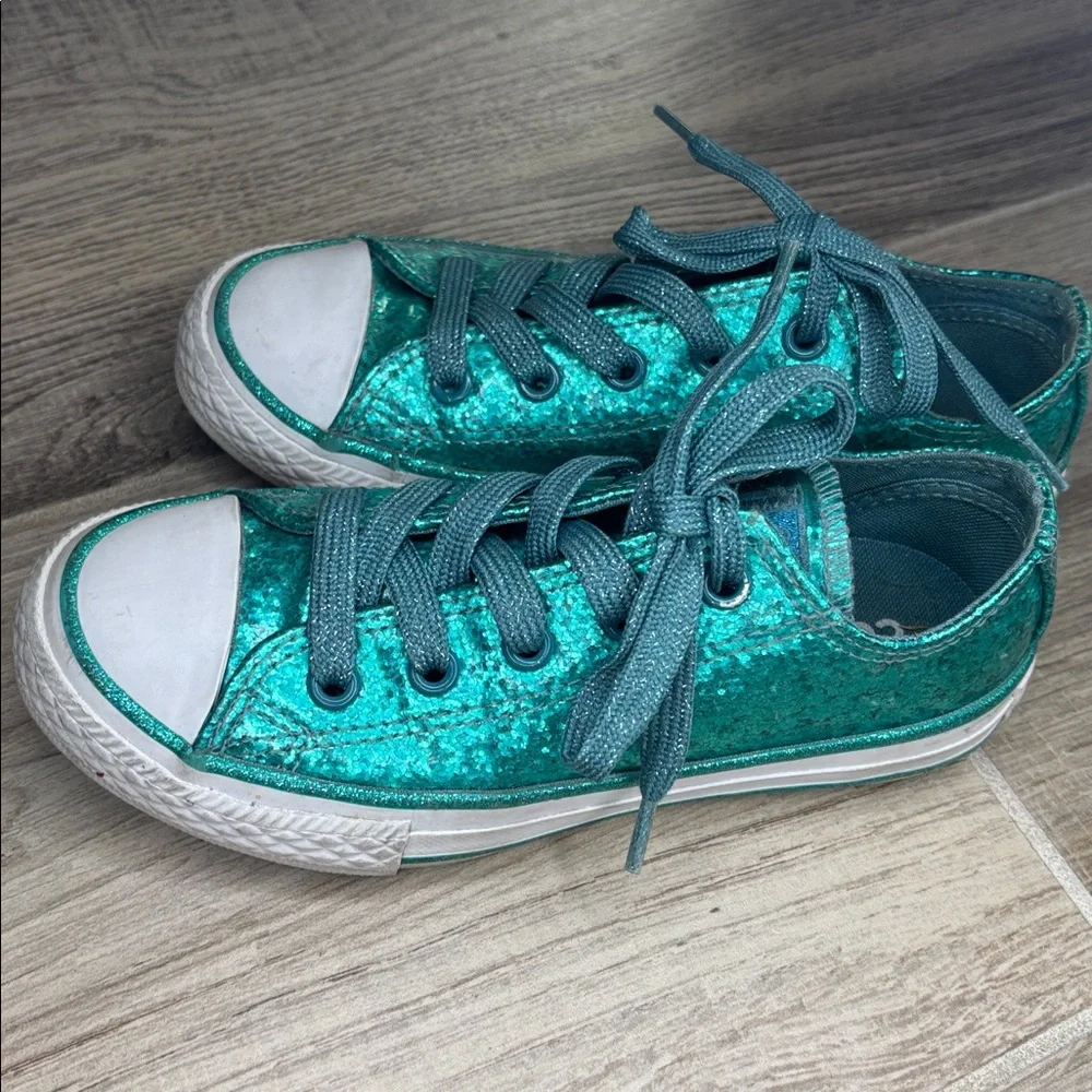 Converse Kids Shiny Teal Sneakers size 12 in great condition